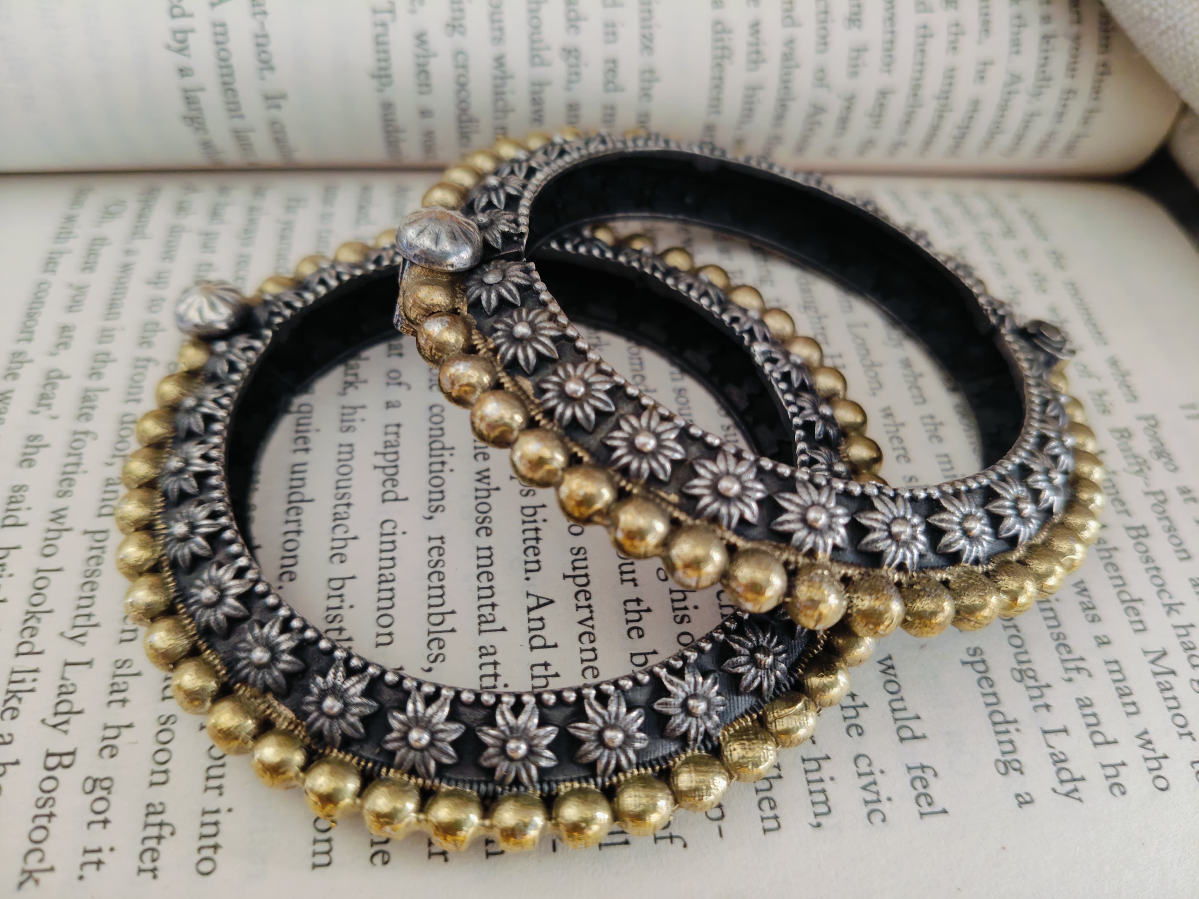 german silver Dual tone openable bangle pair set for women