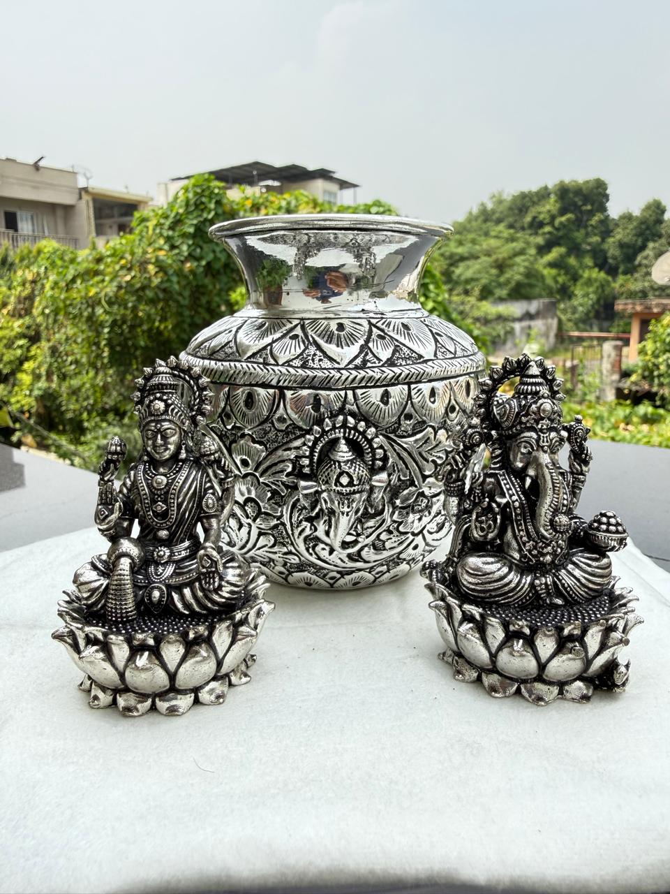 German Silver Ganesh Kalash with Lakshmi Ganesh Idol – Diwali & Housewarming Pooja Décor