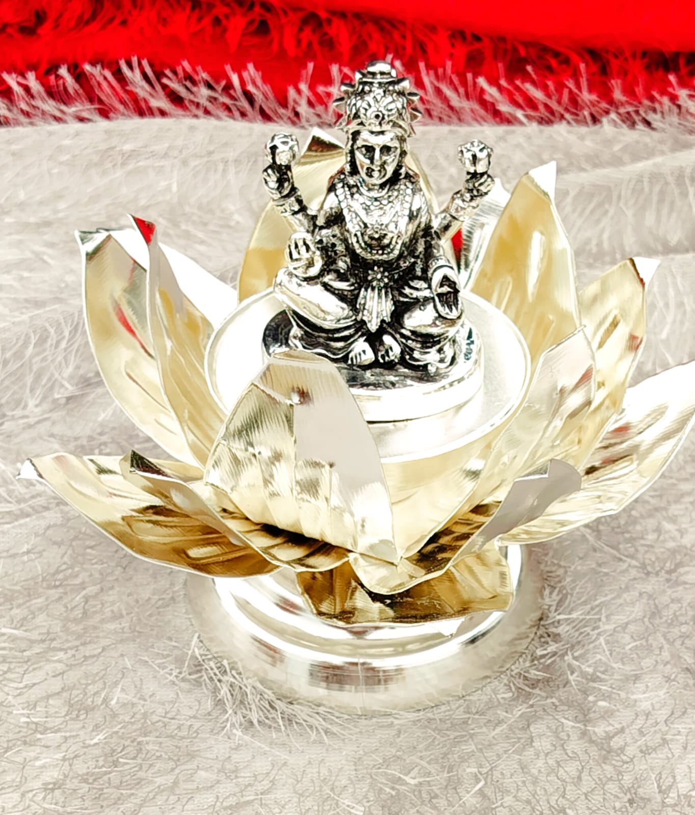 German Silver Lotus sing Hasan for Goddess Lakshmi Statue