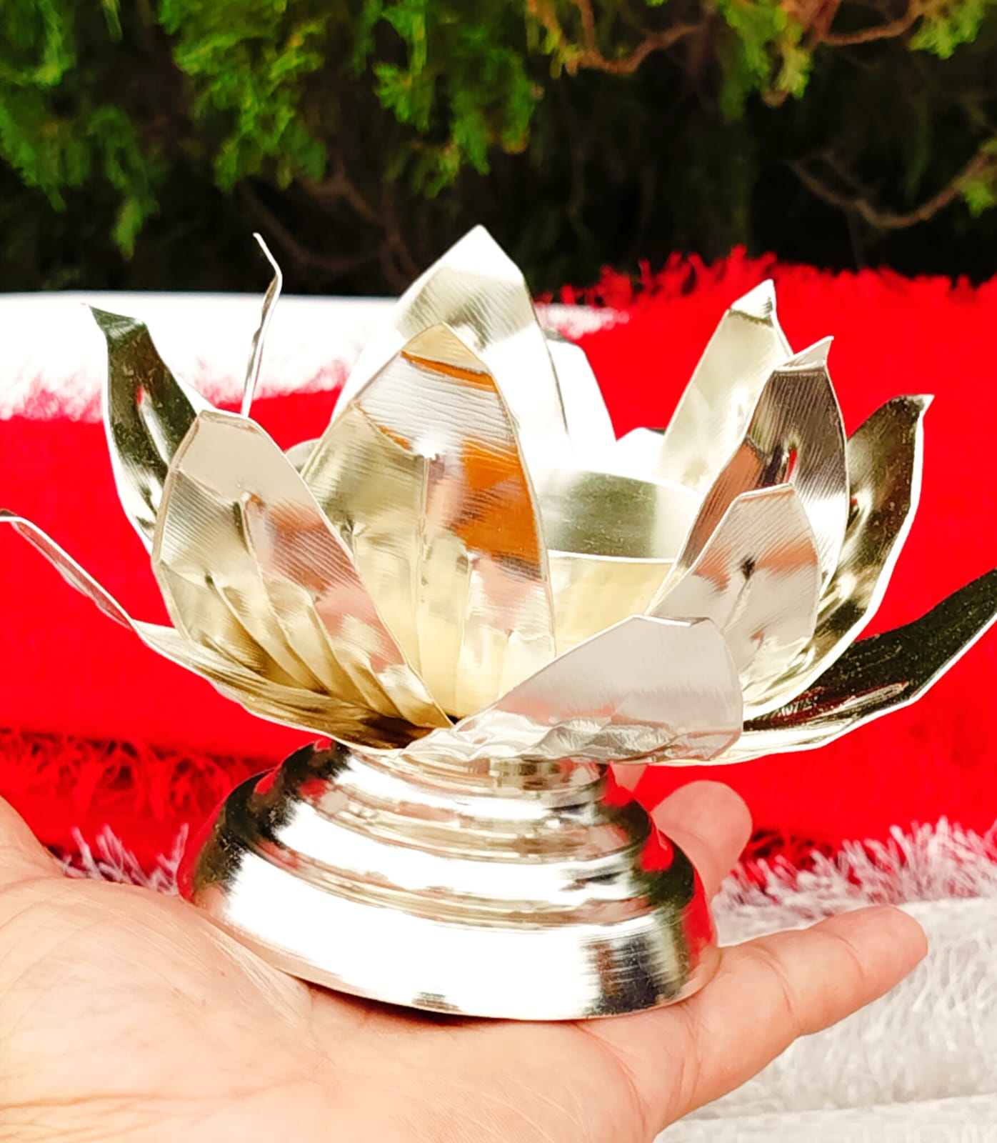 German Silver Lotus sing Hasan for Goddess Lakshmi Statue