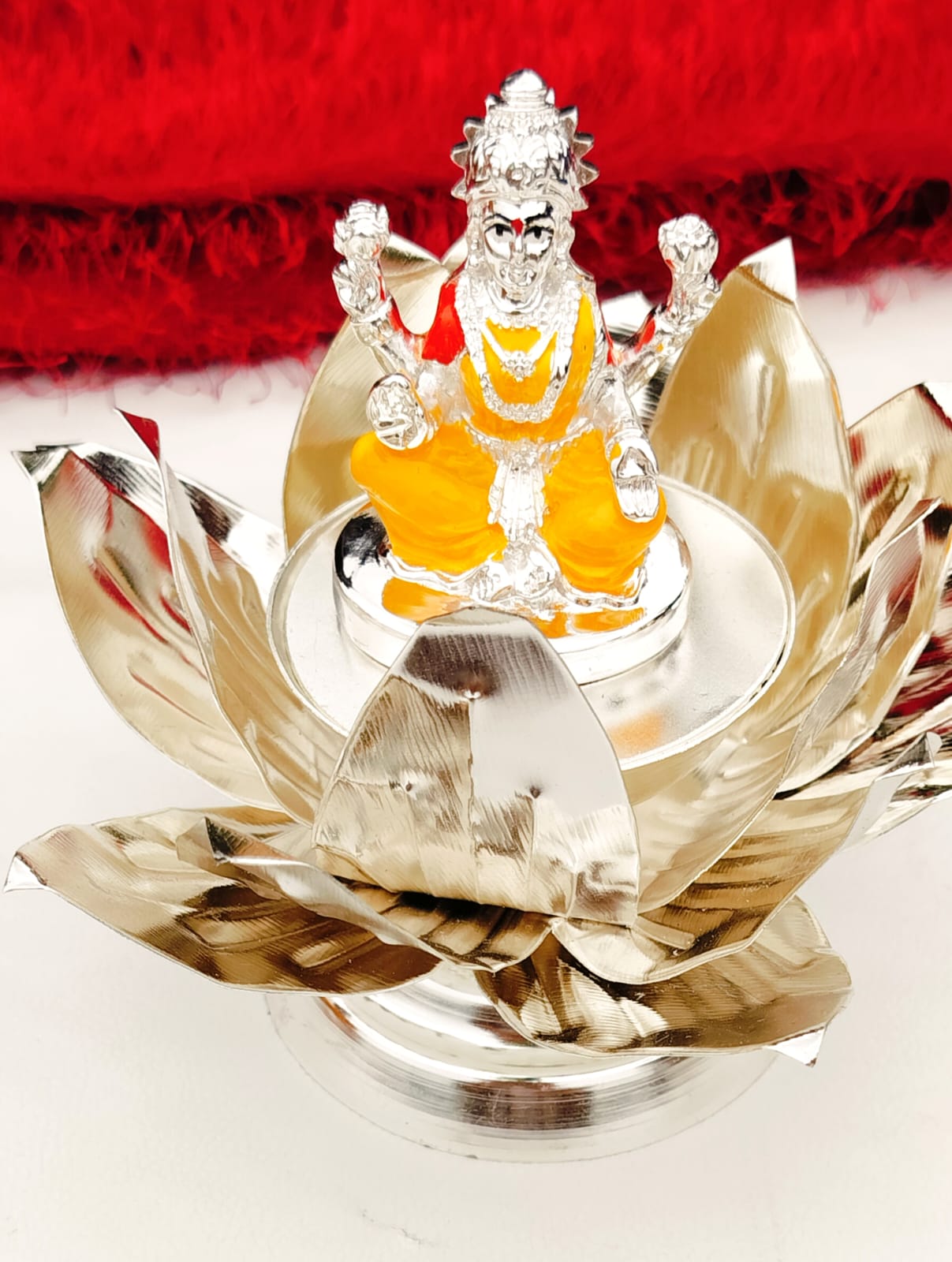 German Silver Lotus sing Hasan for Goddess Lakshmi Statue