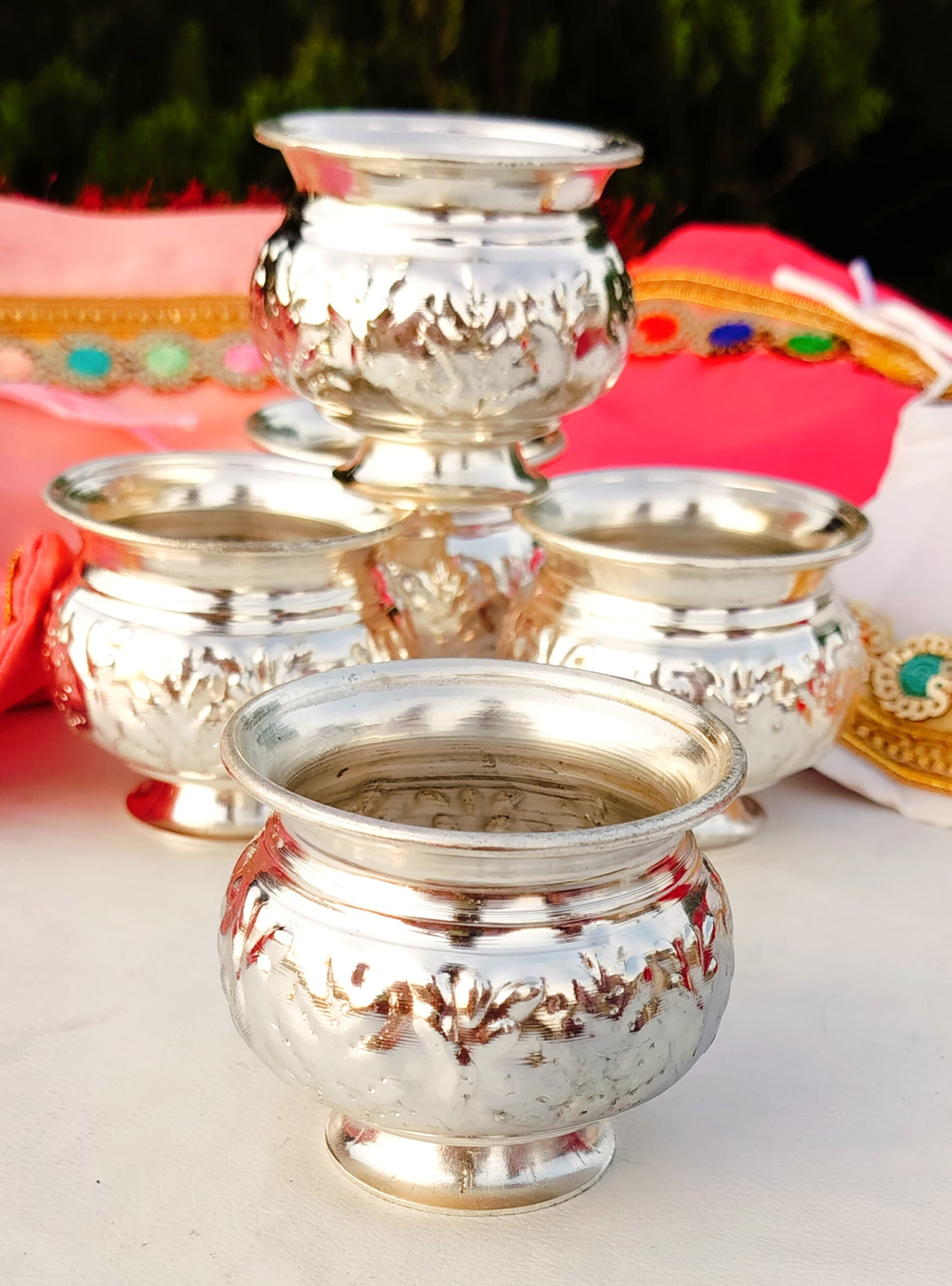 German silver Big size NAKKASHI CUP/ bowl for kumkum/ Prasad/ bhog prasadi with stand , set of 10 pieces