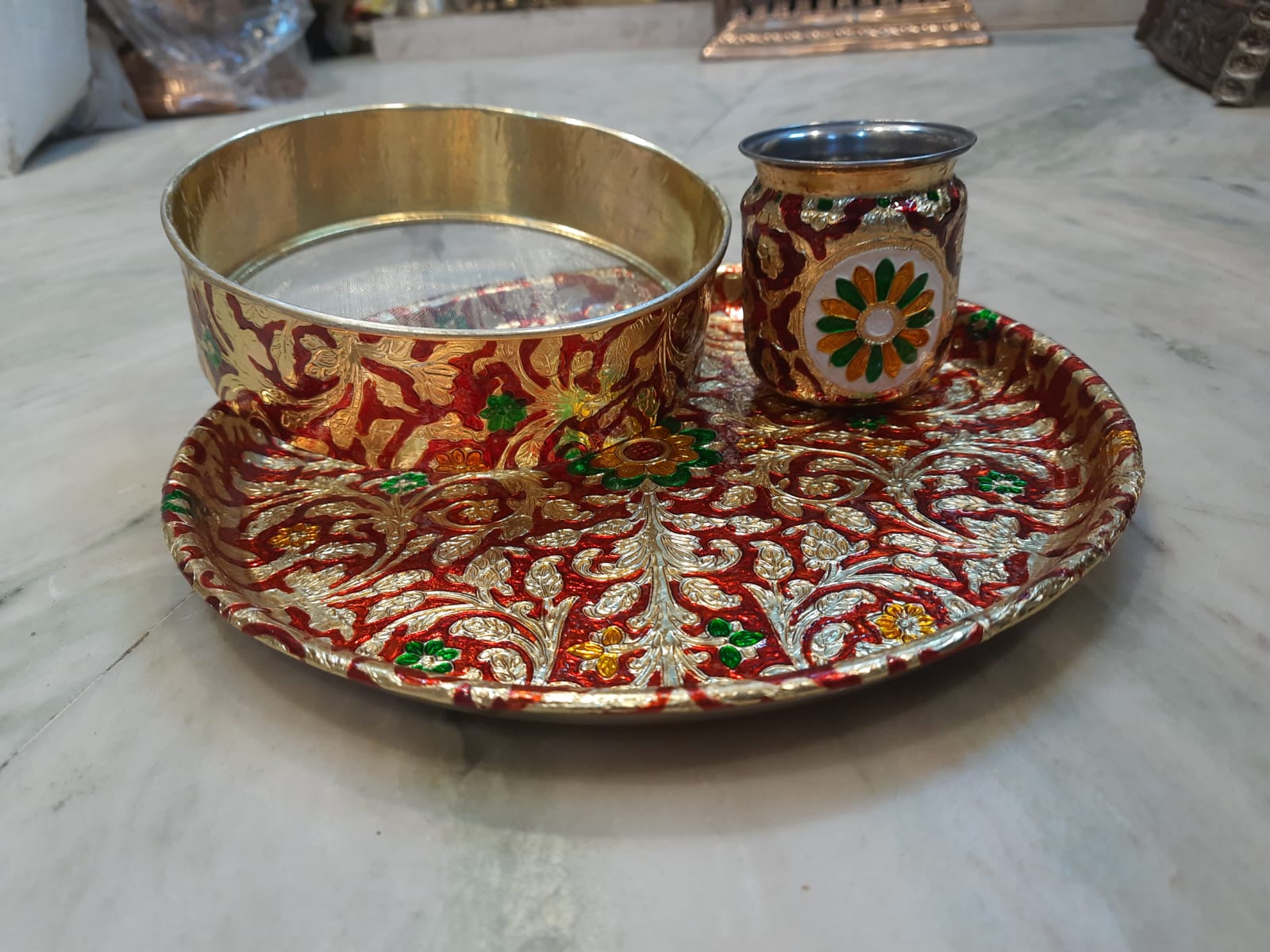 red Color Stainless Steel Colorful meenakari Work