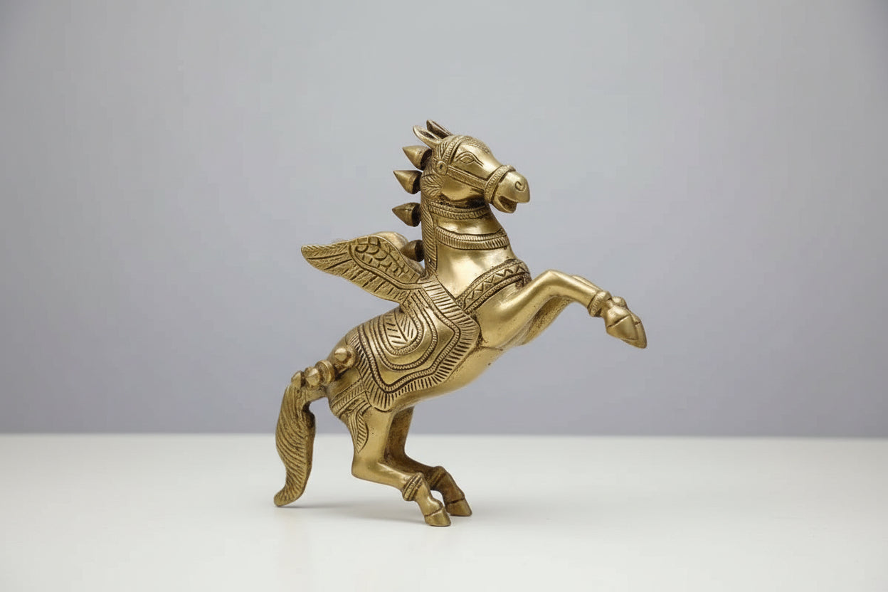 Brass Flying Horse/Pegasus Statue/showpiece for Home décor
