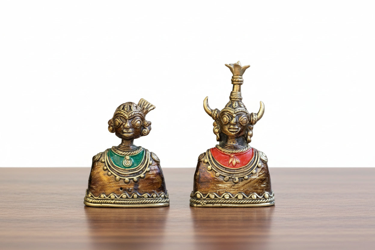 Handcrafted colorful Tribal Couple – Dhokra Brass Table Top Décor