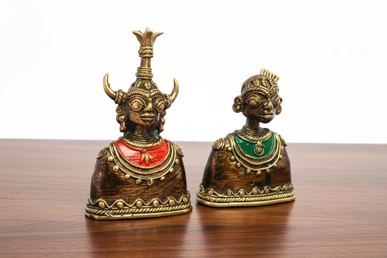 Handcrafted colorful Tribal Couple – Dhokra Brass Table Top Décor