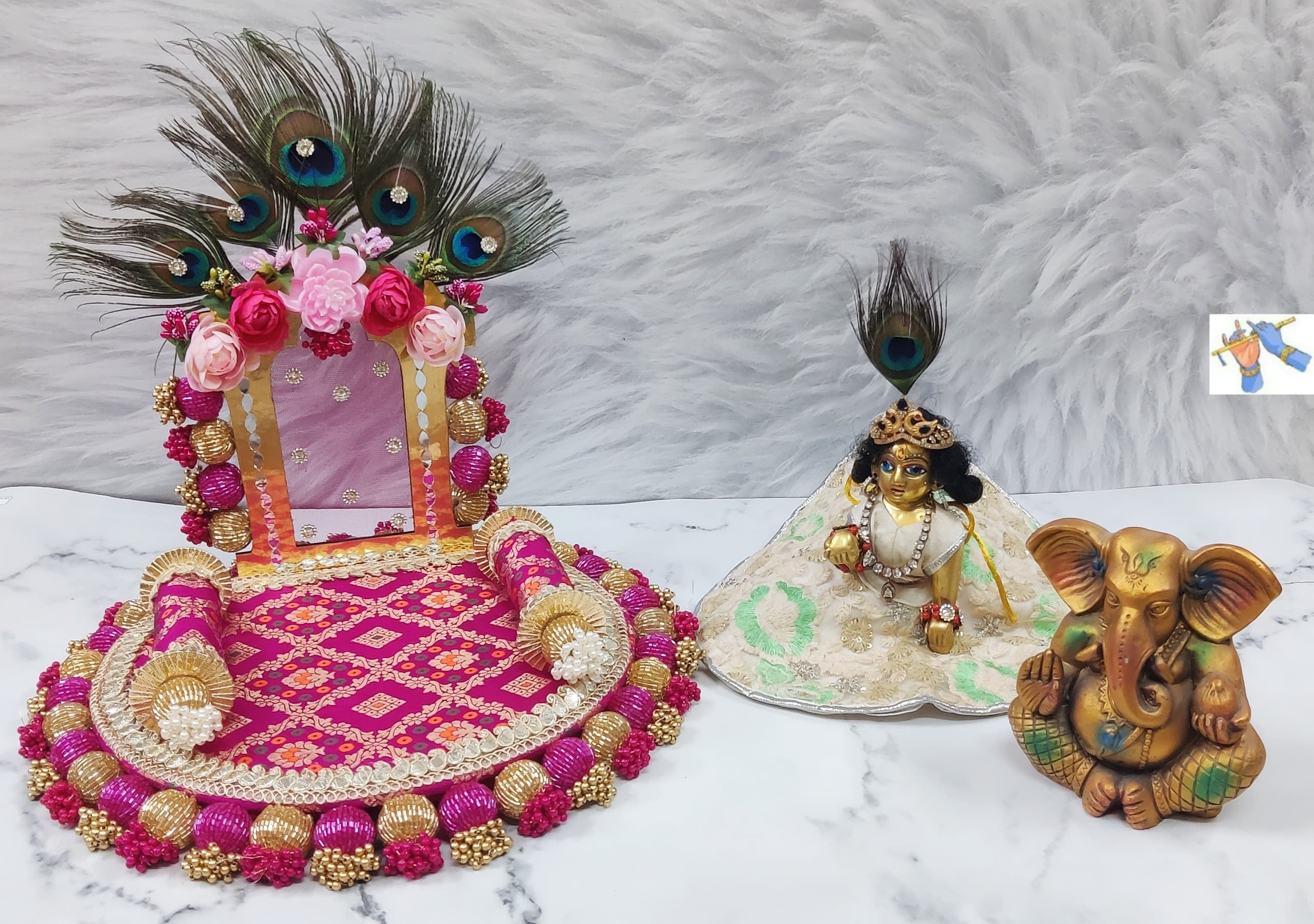 wooden Laddu gopal ji or Ganeshji Foldable singhasan for your Mandir or home Décor, pink