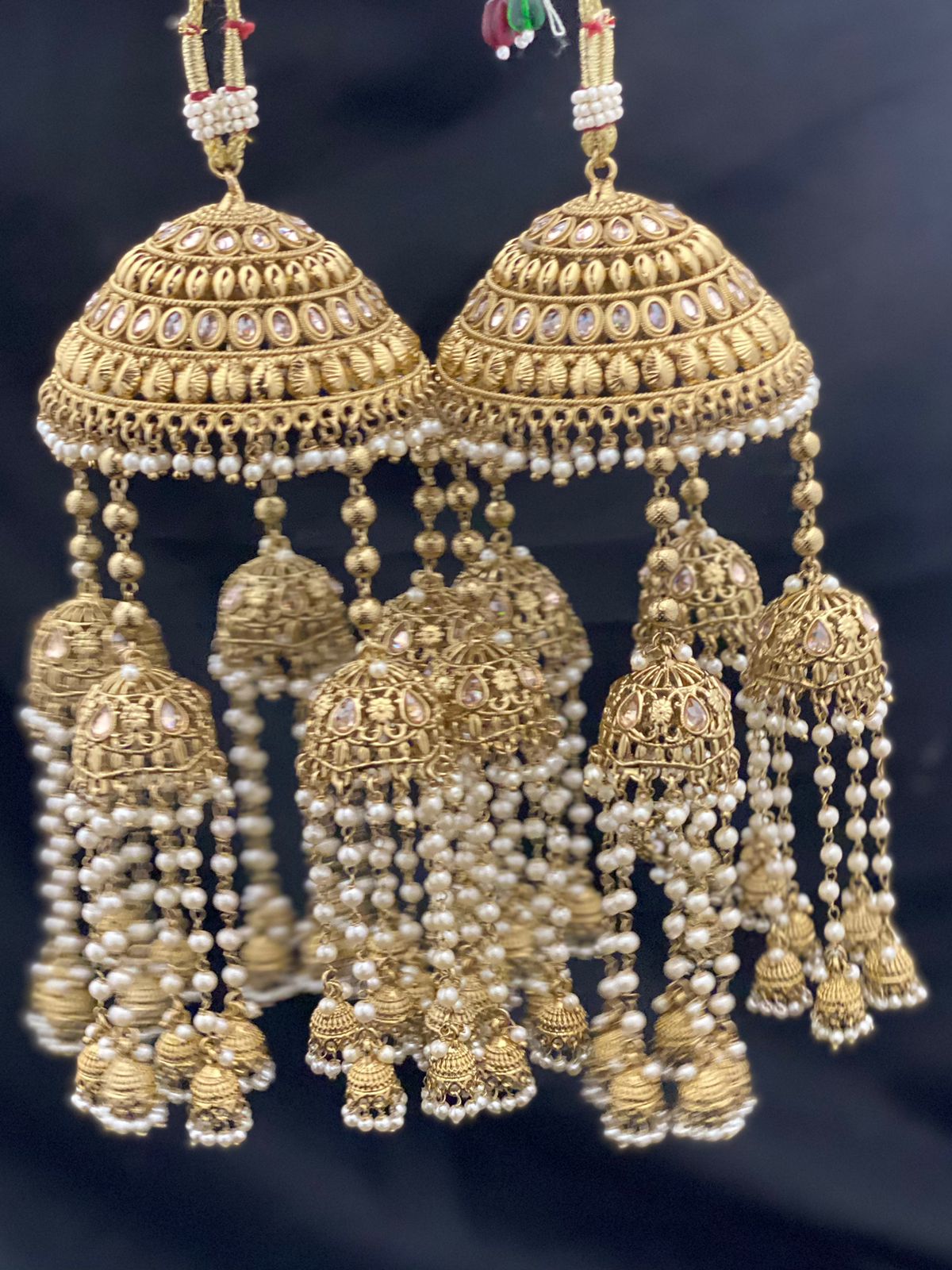 brass with pearl set of 2 pieces kaleere/kalire for punjabi bridal looks good on any woman,