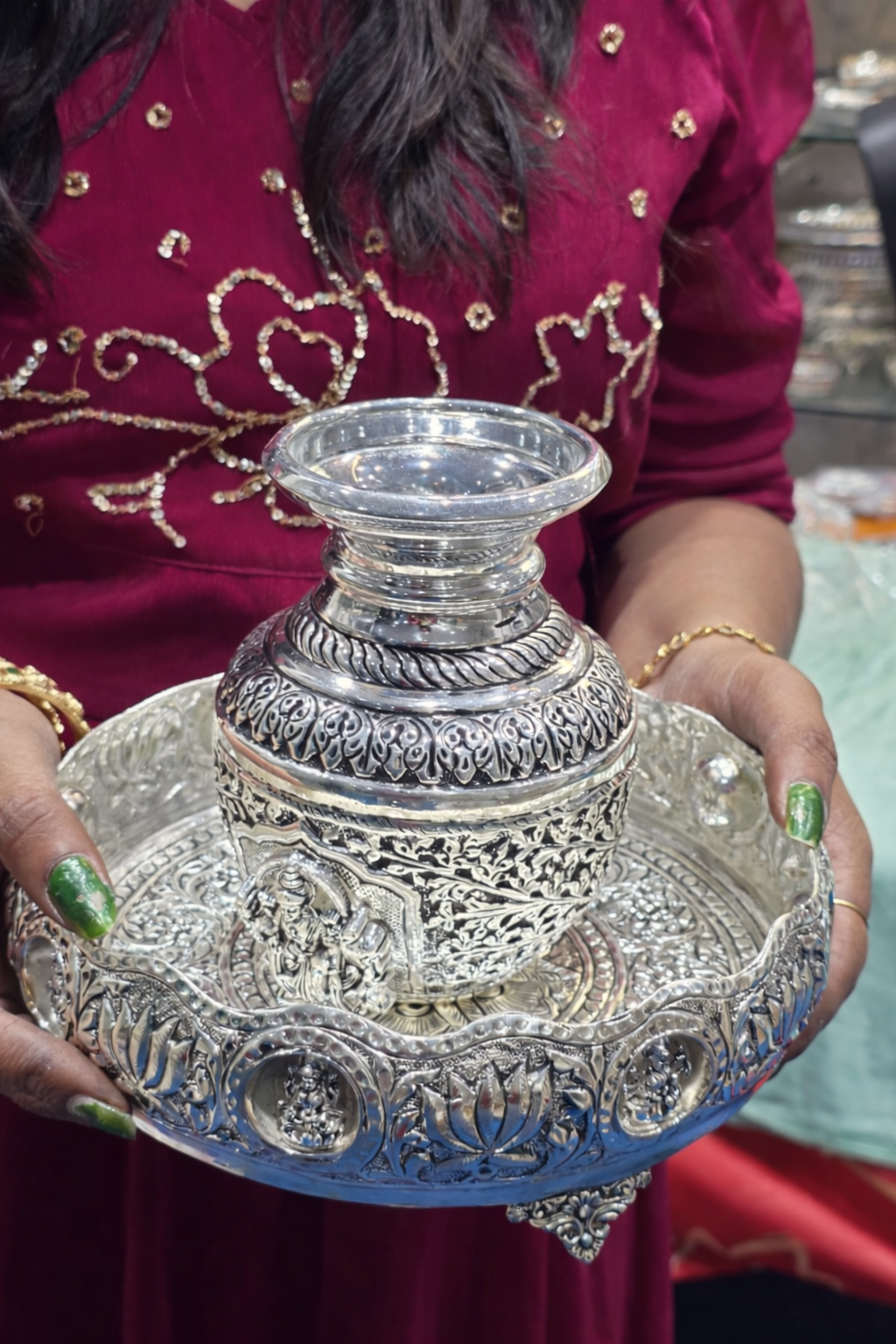 German Silver Antique Finish Ashta Lakshmi Urli with Lakshmi Kalash – Divine Prosperity Décor