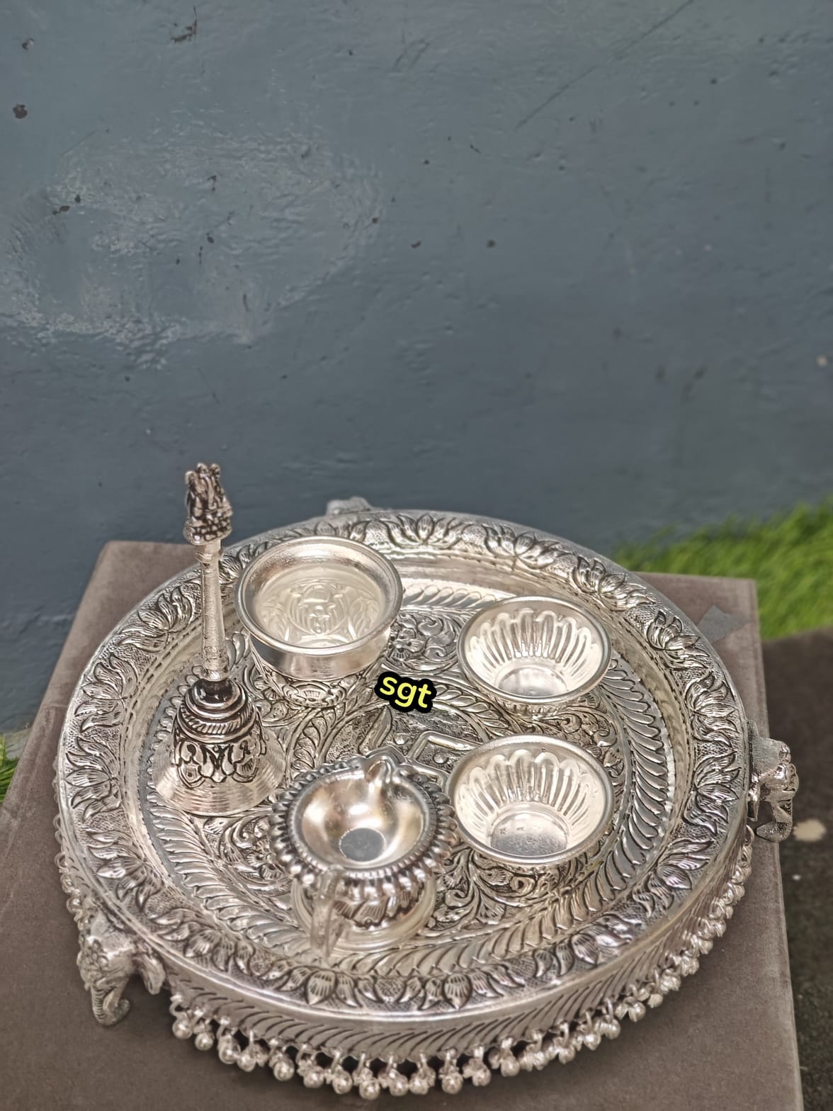 Premium German Silver Pooja Thali Set – Antique Finish with Ghungru Design, Elephant Legs & Velvet Gift Box (6 Pieces)