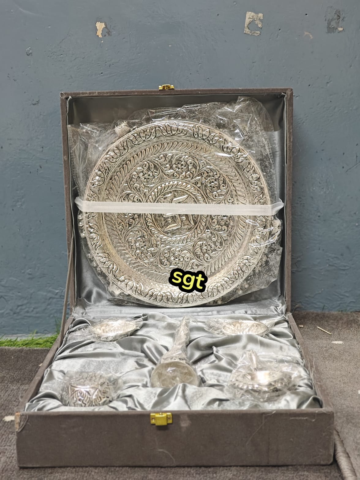 Premium German Silver Pooja Thali Set – Antique Finish with Ghungru Design, Elephant Legs & Velvet Gift Box (6 Pieces)