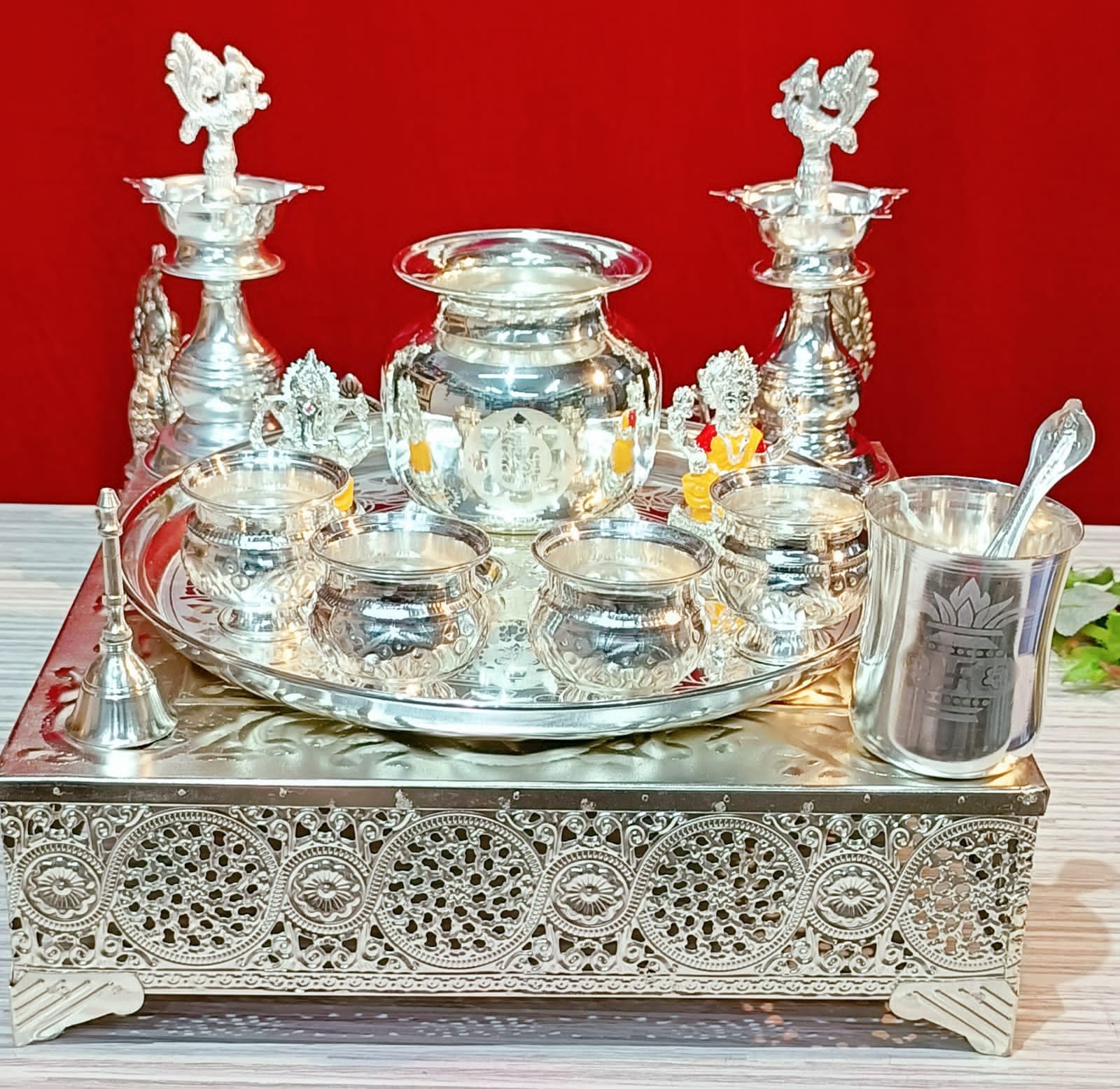 German Silver Pooja thali Set with Lakshmi Ganesh Idols for House Warming Pooja