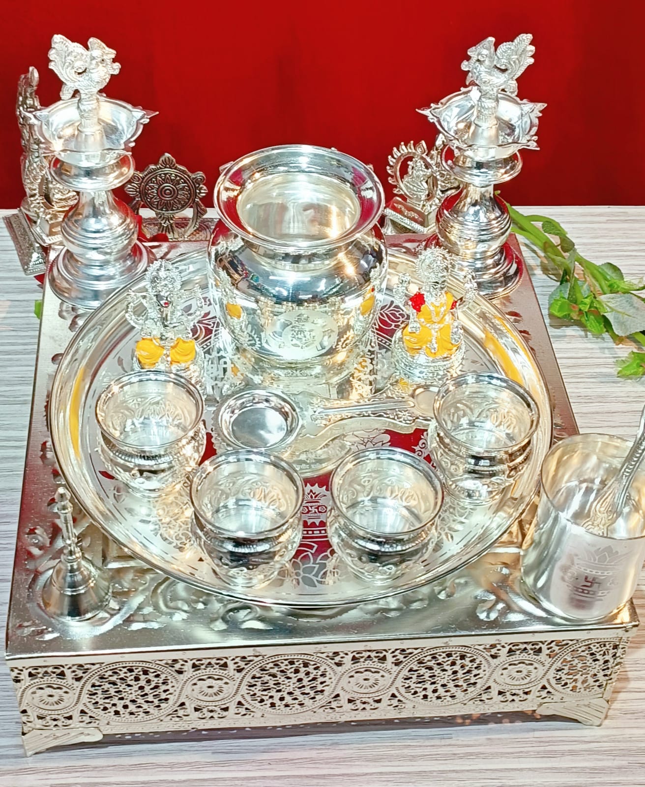 German Silver Pooja thali Set with Lakshmi Ganesh Idols for House Warming Pooja