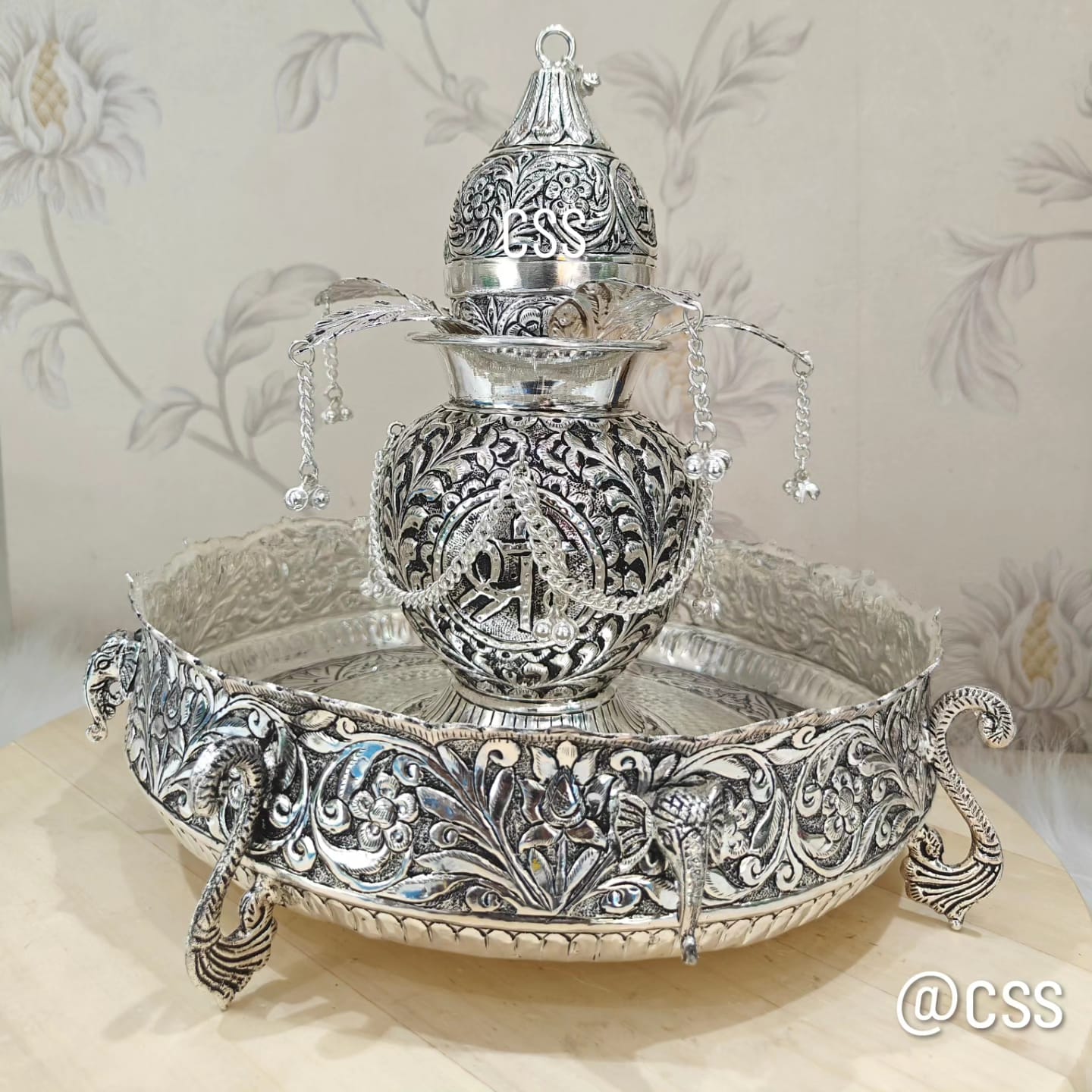 German Silver 11 inches Antique/Black Finish Tray/urli with Kalash with Coconut