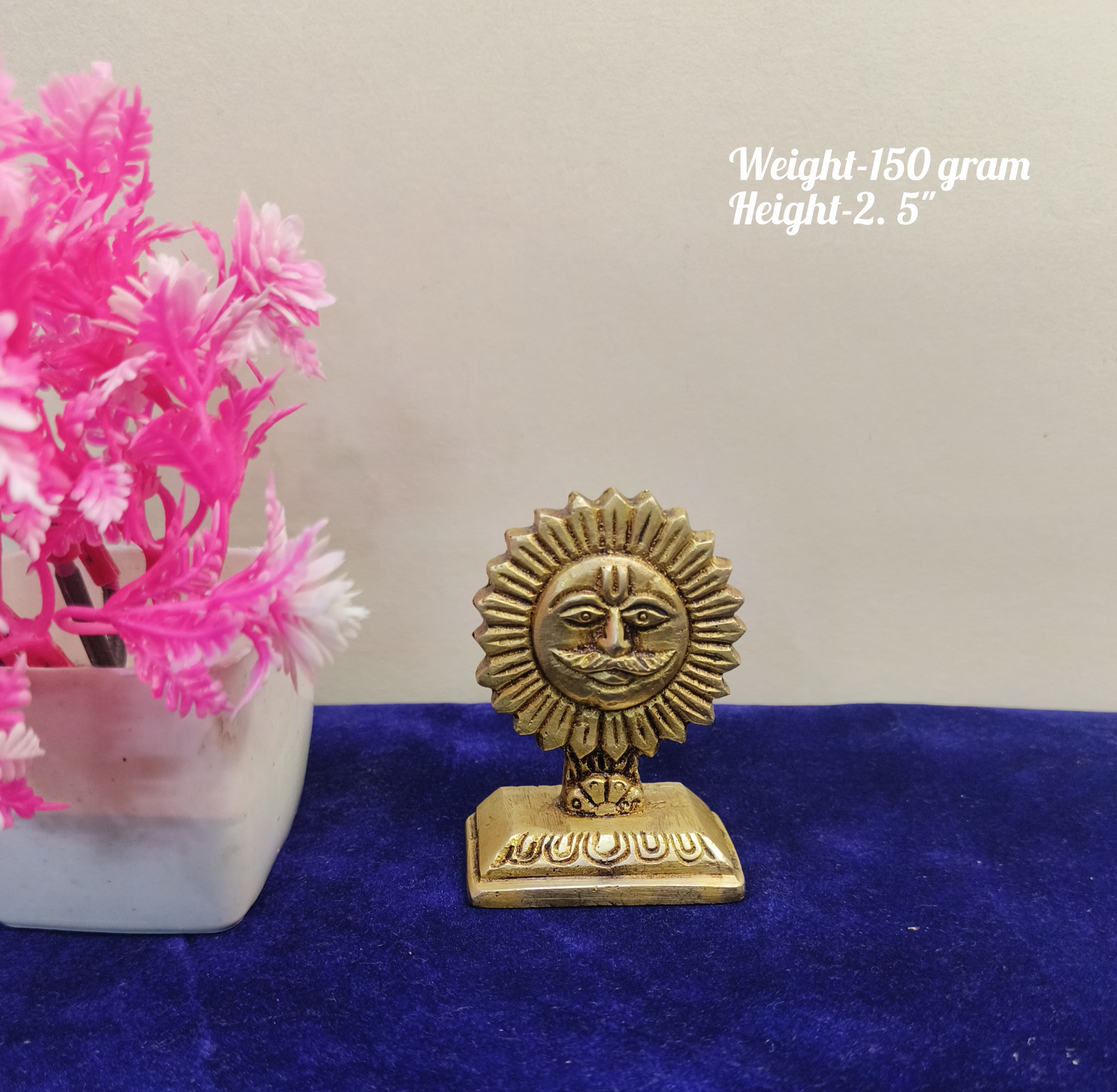 Brass Sun showpiece for Home/Office