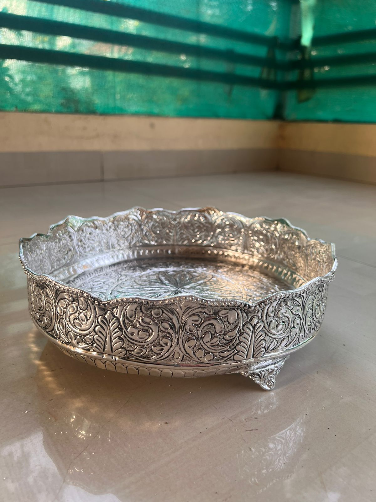 german silver Designer urli bowl for home décor/gift item/snacks/fruits