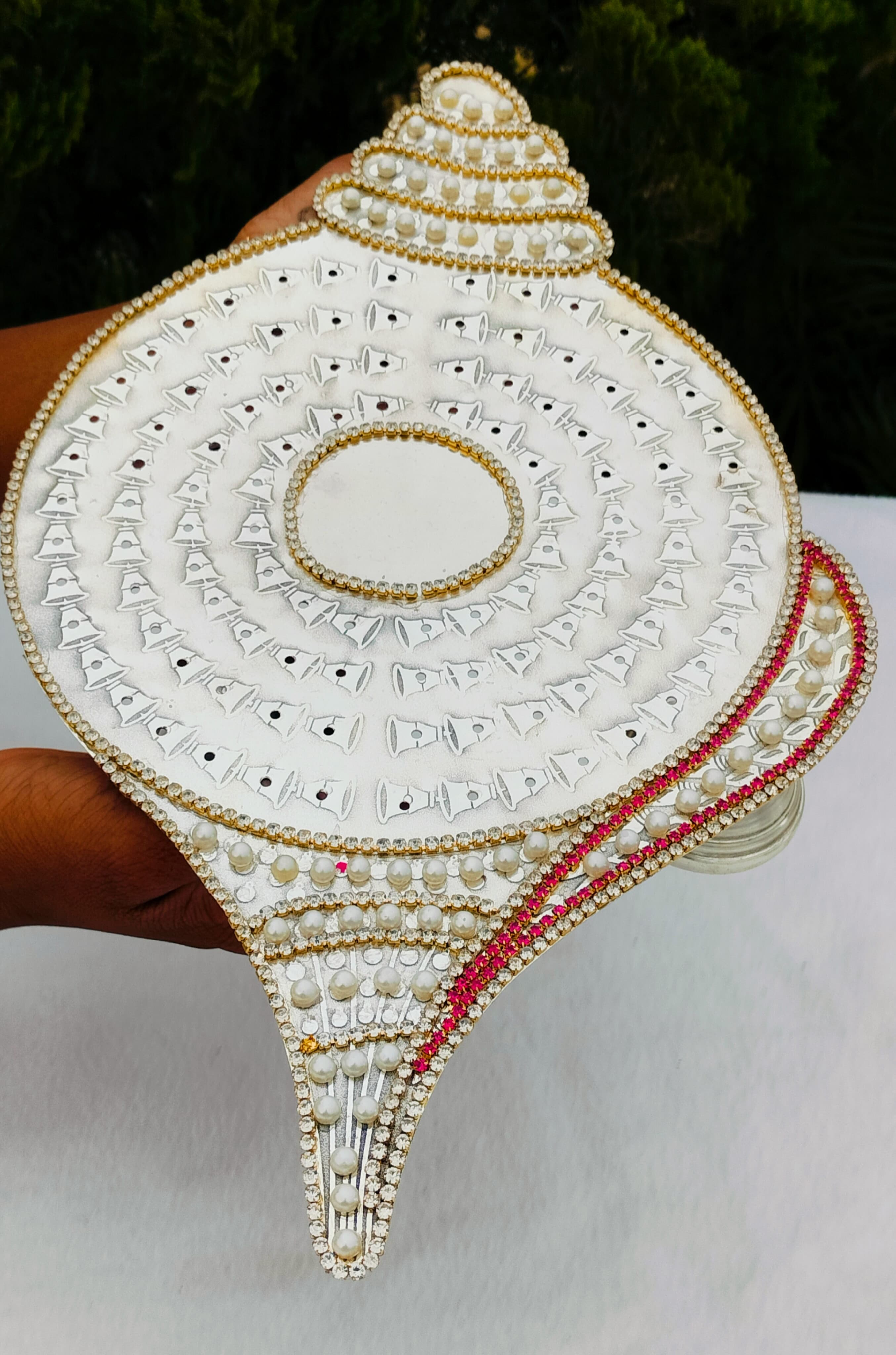 German silver shankh design Ashtotram stand for 108 flower