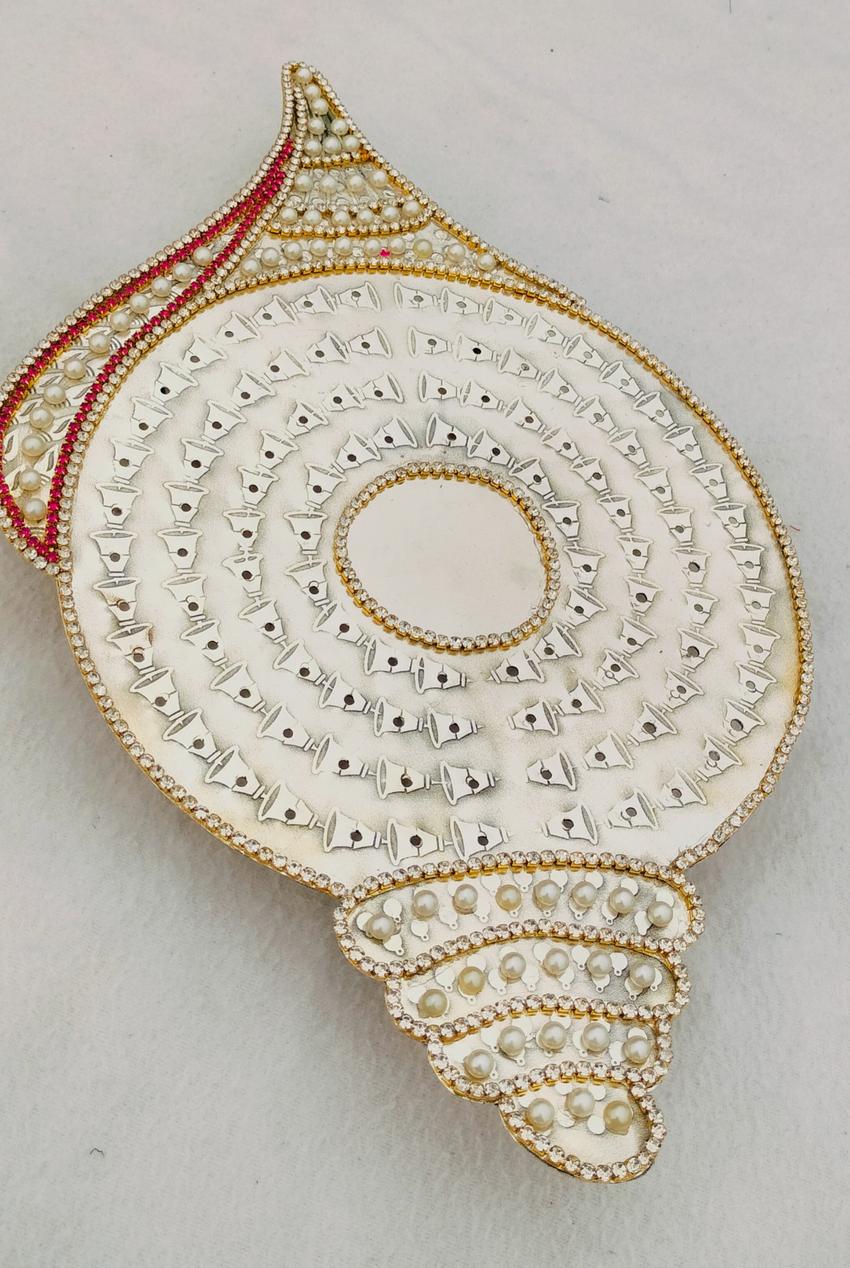 German silver shankh design Ashtotram stand for 108 flower