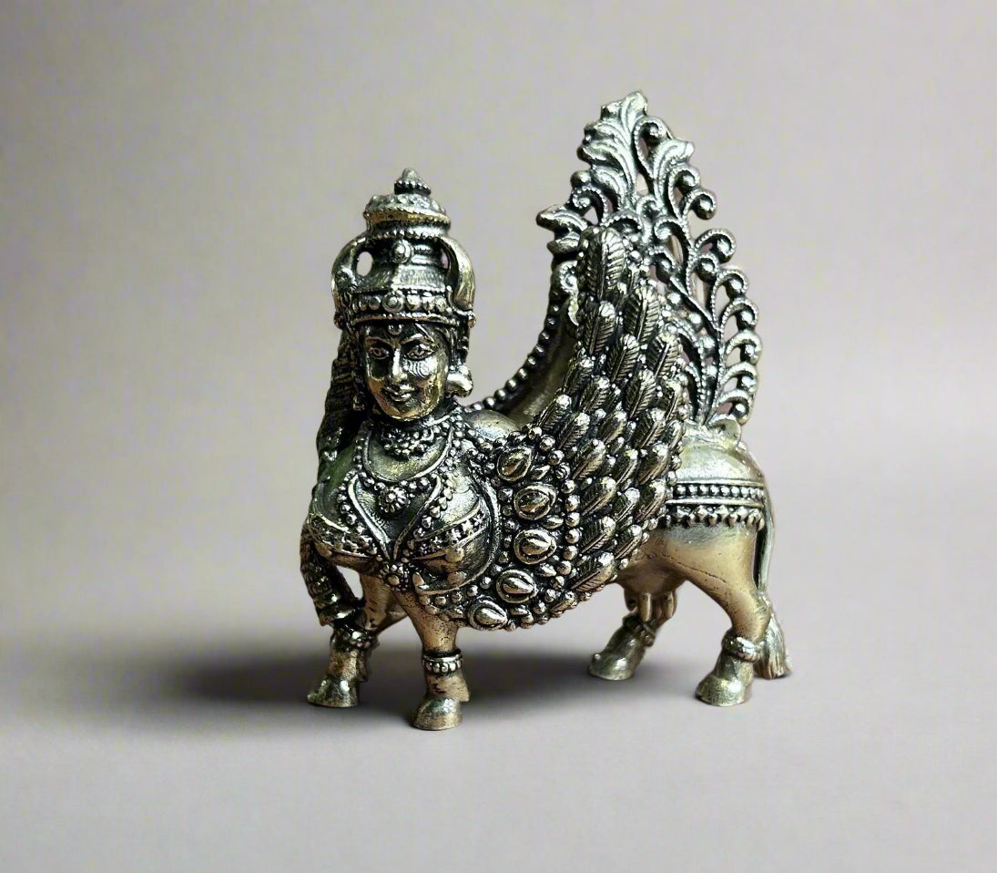 Miniature Brass Kamadhenu Statue – Symbol of Prosperity & Vastu Blessing
