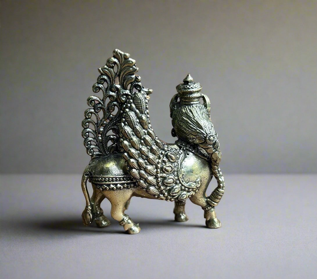 Miniature Brass Kamadhenu Statue – Symbol of Prosperity & Vastu Blessing