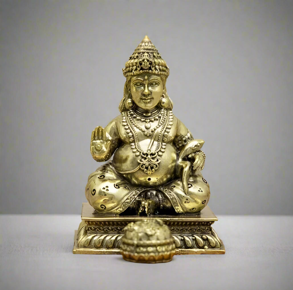 Small Brass Kuber Idol – Handcrafted God of Wealth for Pooja, Vastu & Prosperity Décor