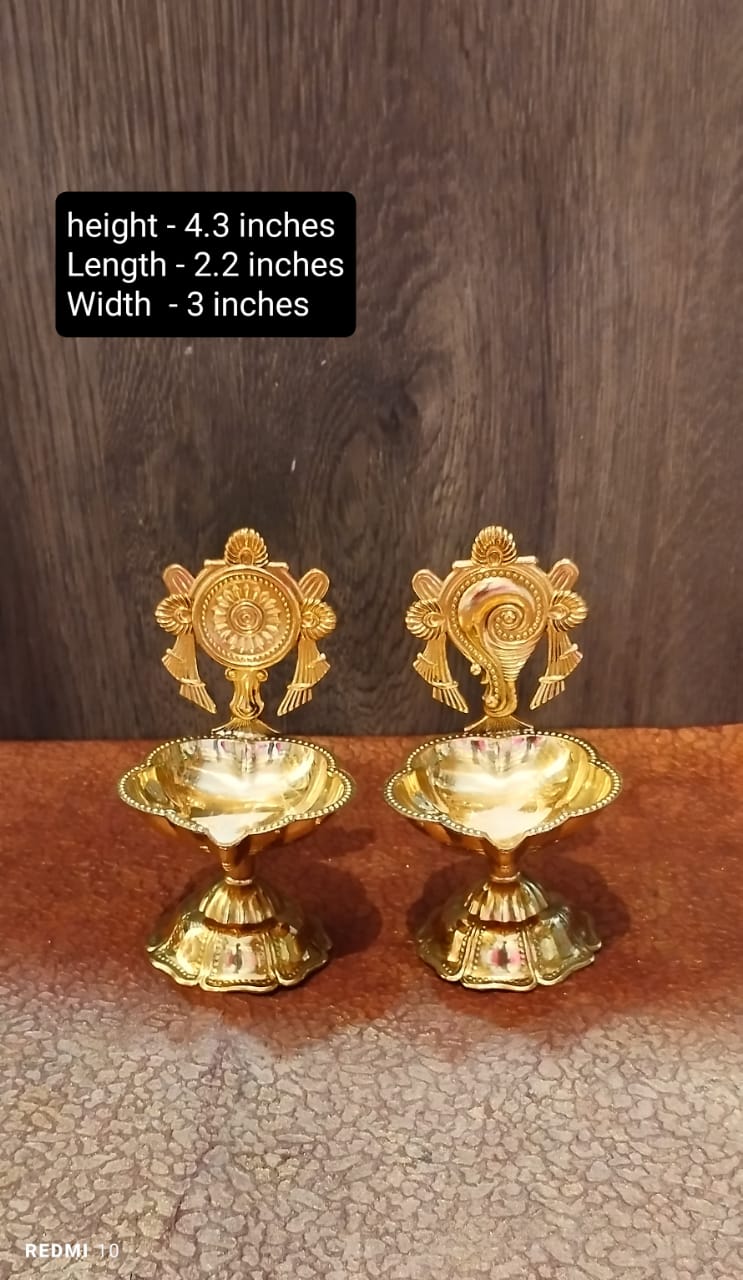 Brass Shanku Chakra Diya Set – Sacred Vishnu Symbol Oil Lamps for Pooja & Décor (Set of 2)