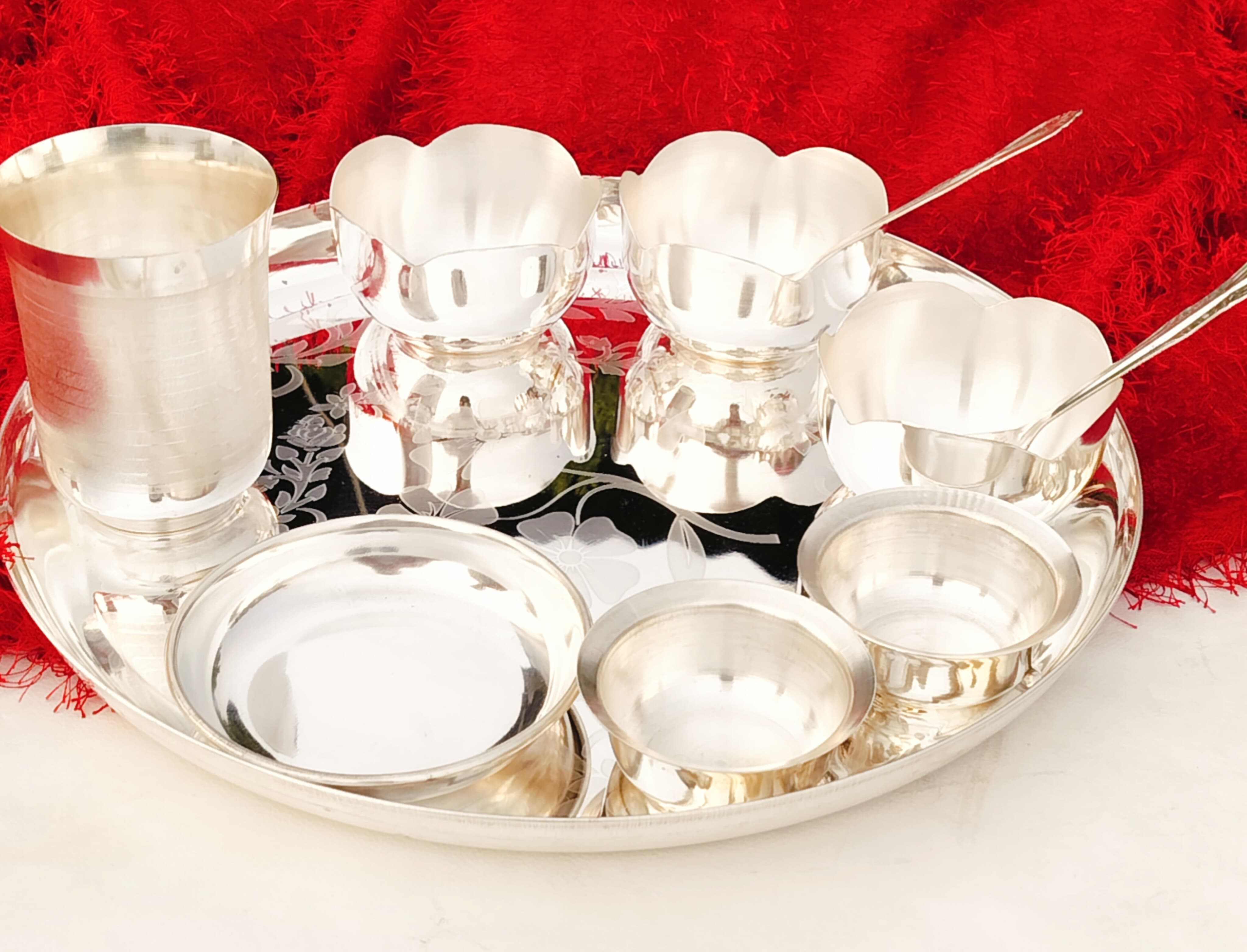 German Silver Big Size Flower Engraved Dinner Set/bhojan thali