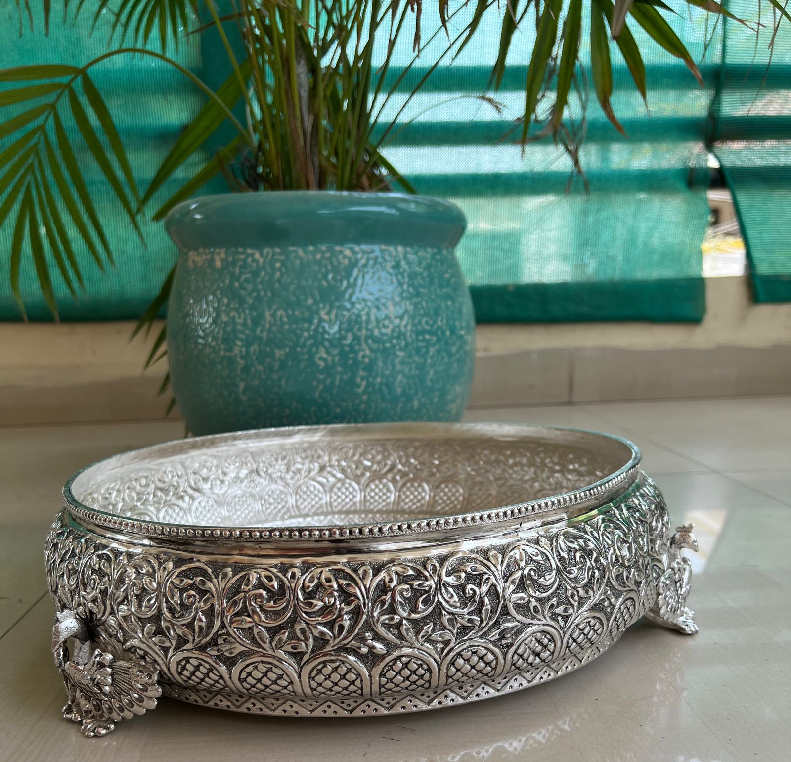 german silver Flying peacocks legs Urli