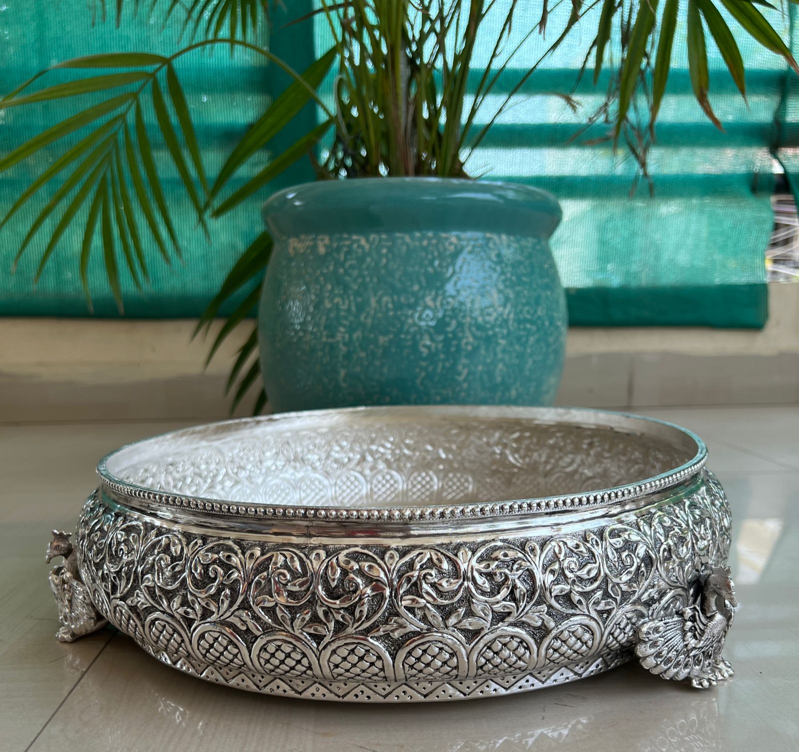 german silver Flying peacocks legs Urli