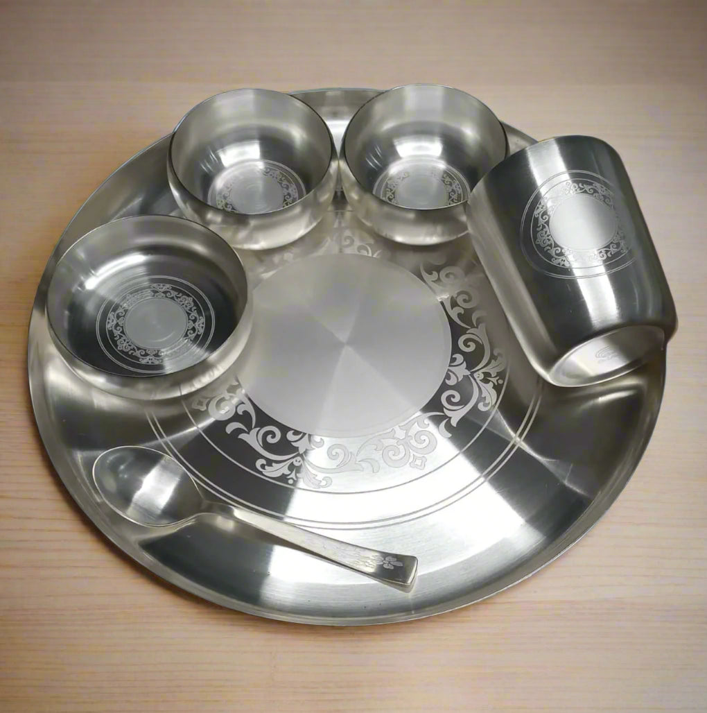 Silver Plated Laser Design Matt 6 Items Dinner Thali Set