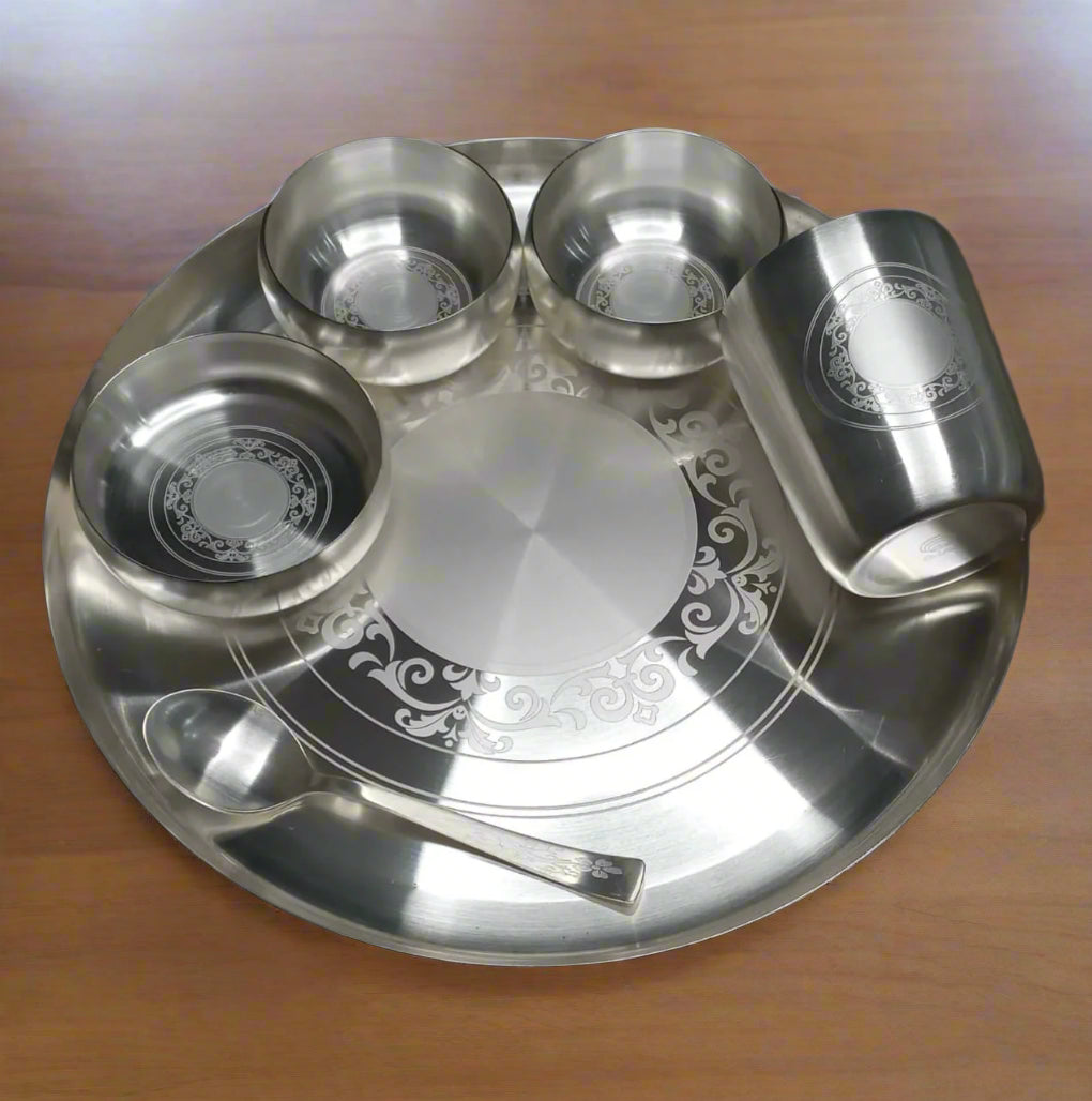 Silver Plated Laser Design Matt 6 Items Dinner Thali Set