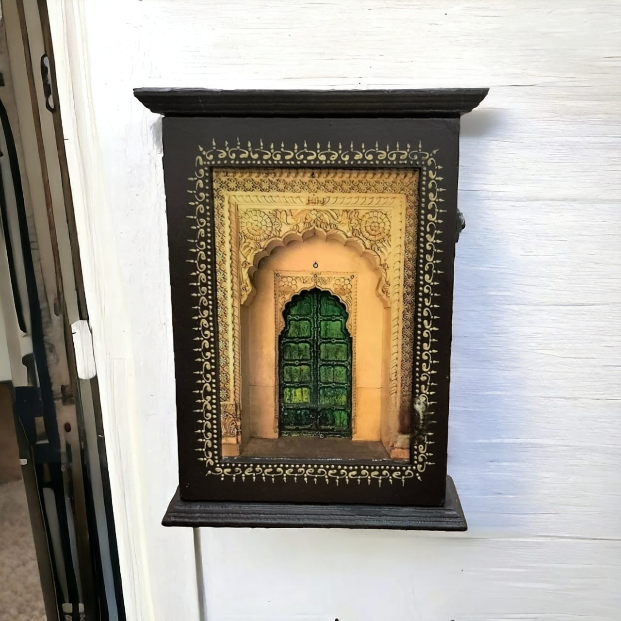 Handmade Wooden Key Holder Box with 6 Hooks | Brown Deco Paint & Epoxy Resin Print | Wall Hanging Key Organizer | Home Décor Gift