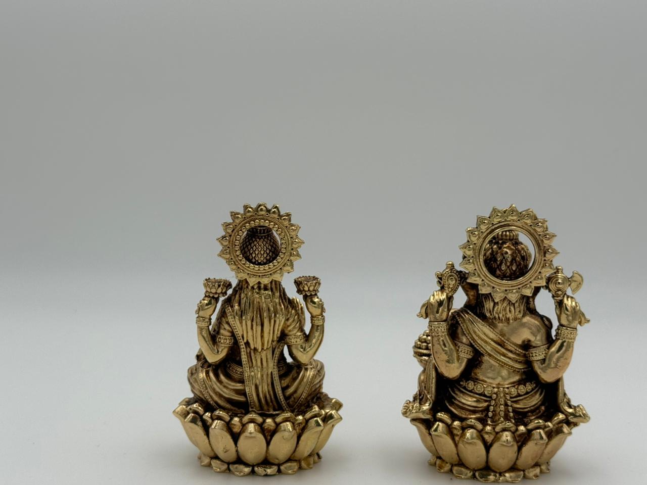 Brass Lakshmi Ganesh Idol on lotus – Divine Home Temple Decor