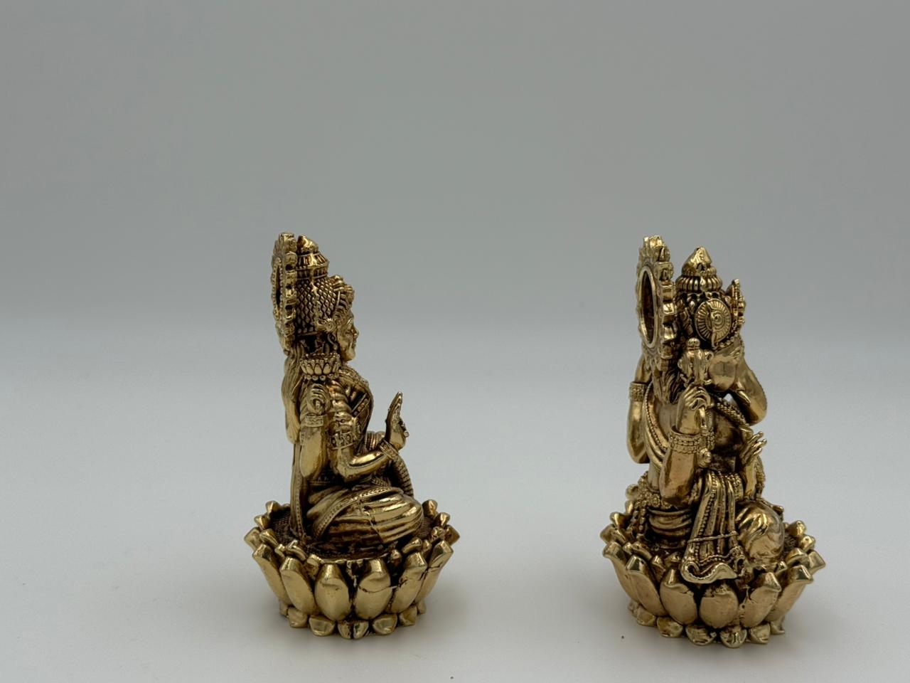 Brass Lakshmi Ganesh Idol on lotus – Divine Home Temple Decor