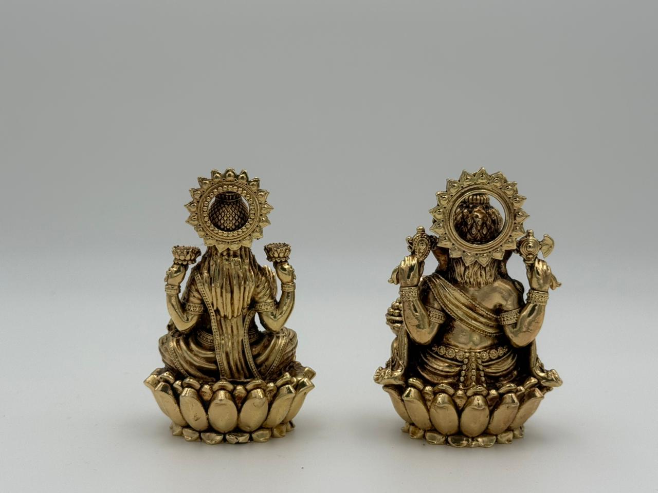 Brass Lakshmi Ganesh Idol on lotus – Divine Home Temple Decor