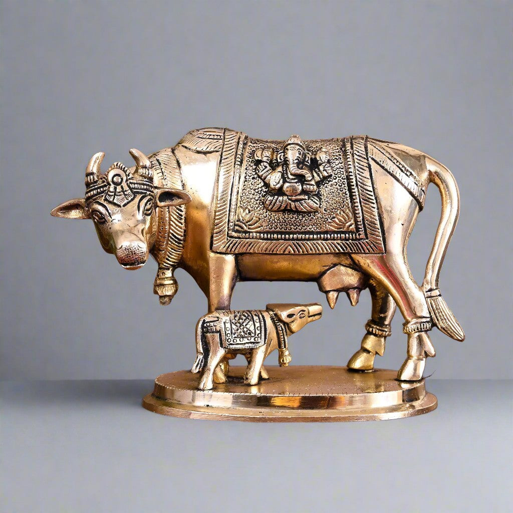 Brass Kamadhenu Cow & Calf Idol – Handcrafted Decor for Home Temple, Office & Auspicious Gifting