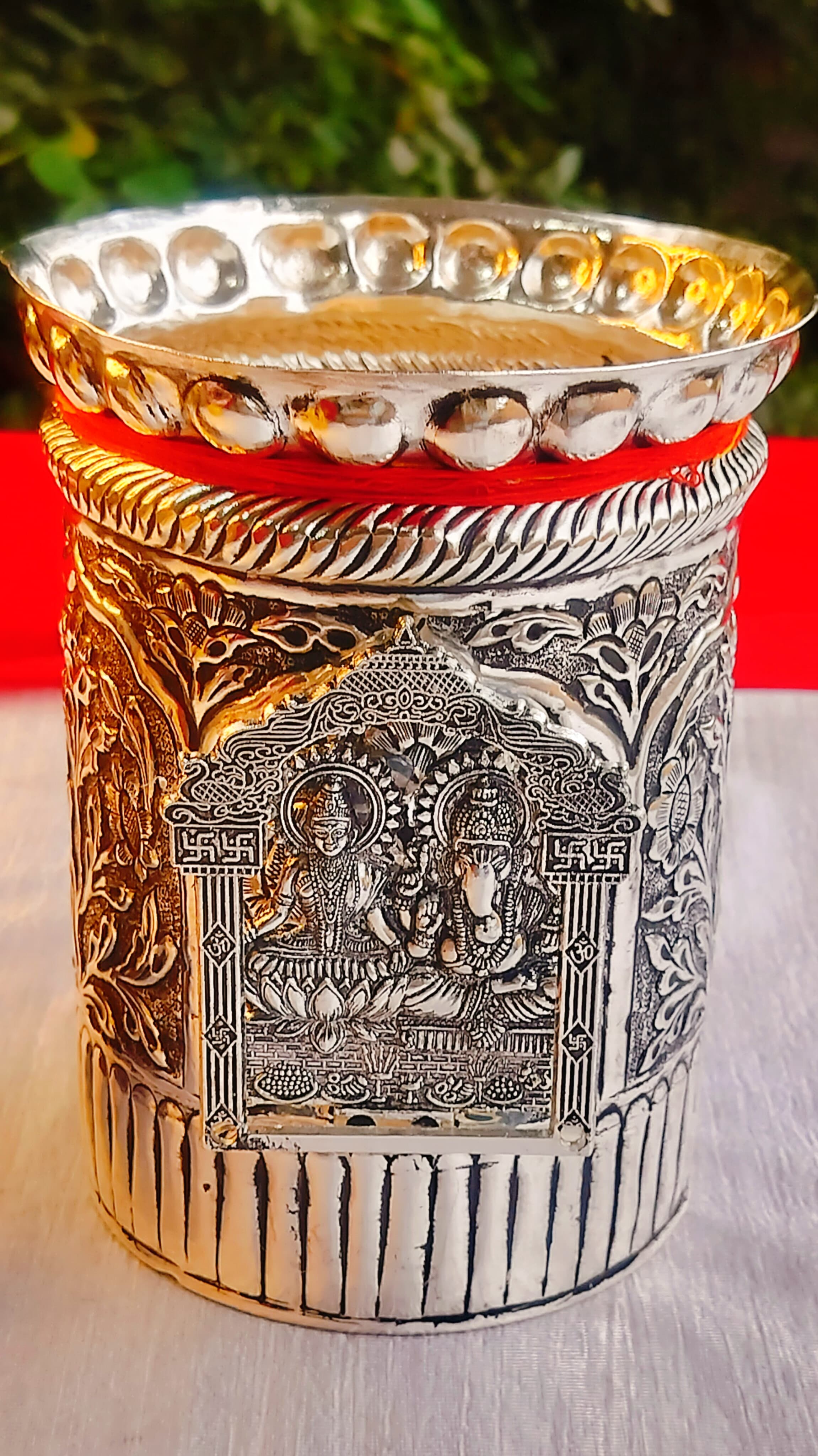 German Silver Laxmi Ganesh with Arch Embossed Round tulsi Pot for Home Decor