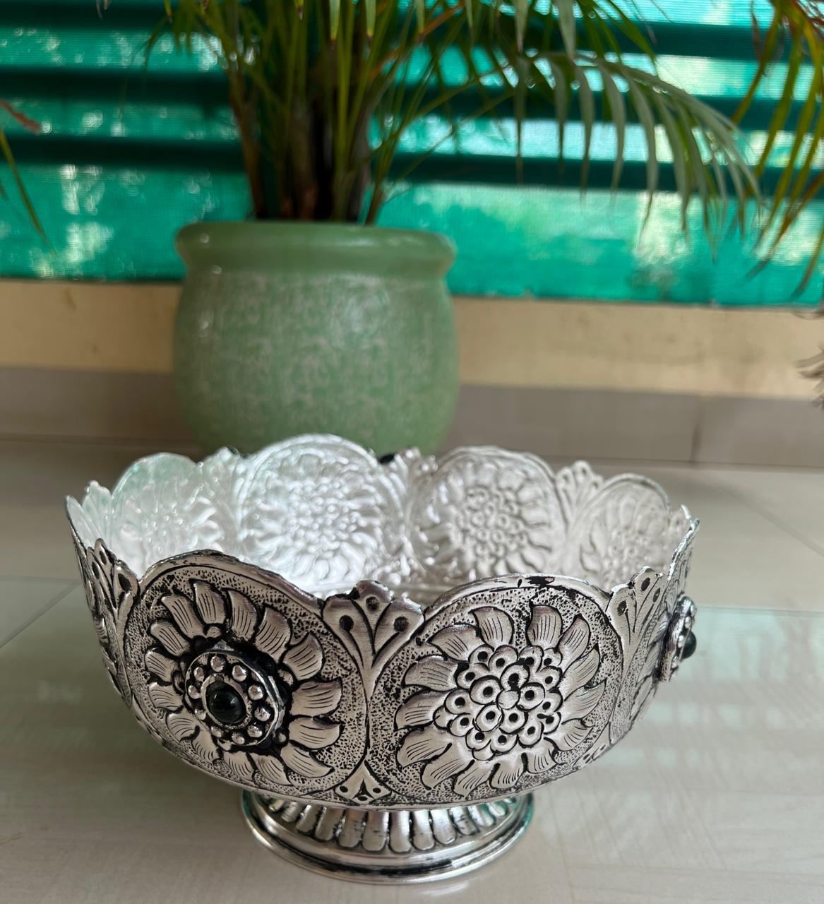German silver Beautifully carved stand fruit/snacks bowl with stone work