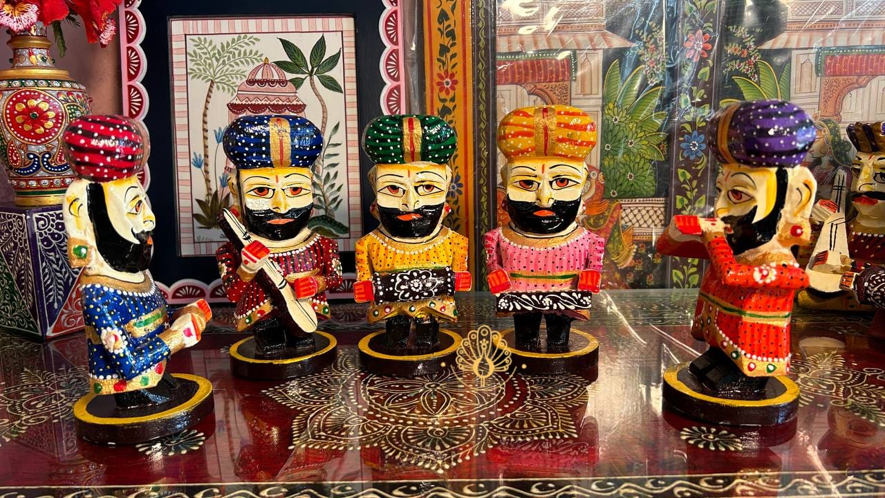 Handpainted Wooden Rajasthani Baarat Band Set of 5 | Indian Wedding Musician Figurines | Traditional Folk Art Home Décor Gift