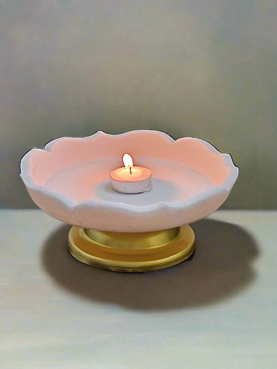 white marble fruit bowl/snacks platter/home décor urli bowl with golden metal stand