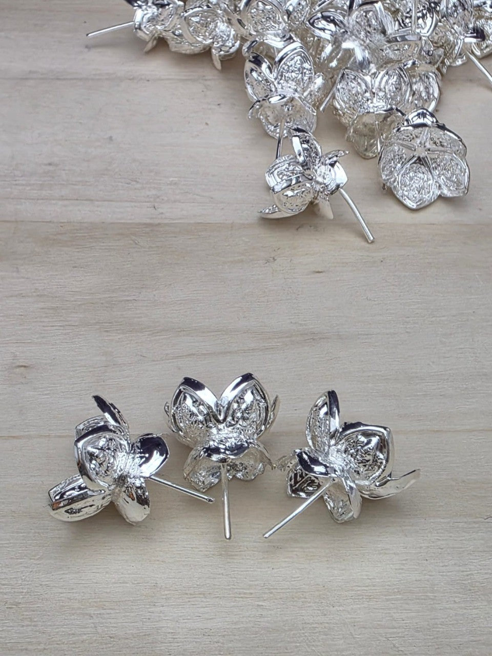German Silver Lakshmi Engraved Flowers – 108 Piece Ensemble for Housewarming, Pooja & Festive Décor, silver