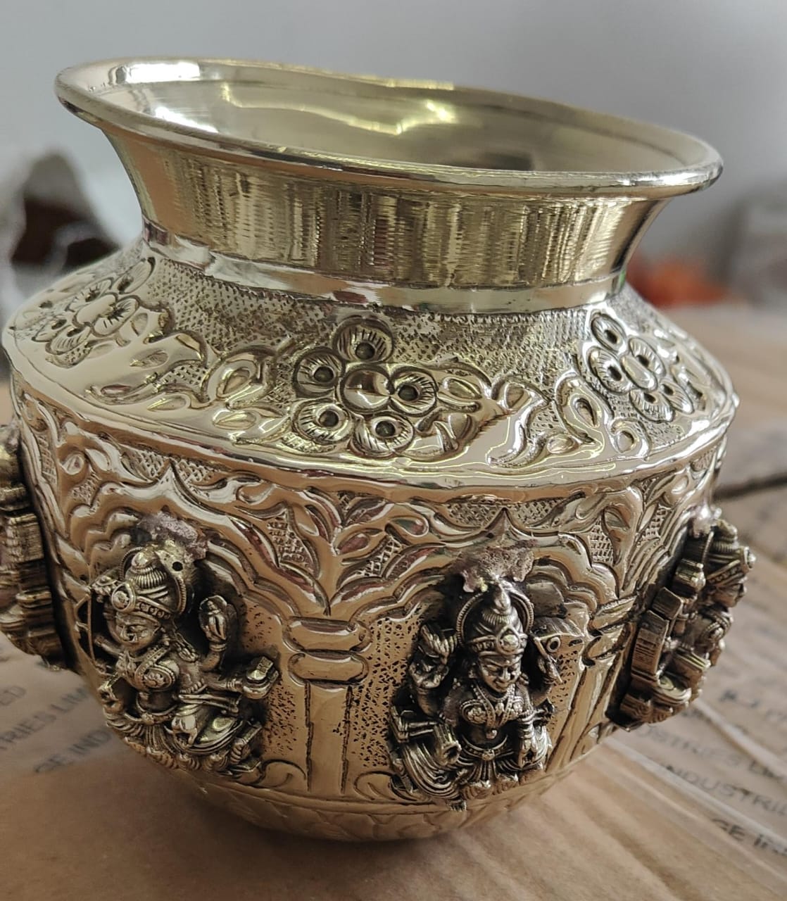 brass antique finish asthalakshmi kalash 4" for diwali pooja