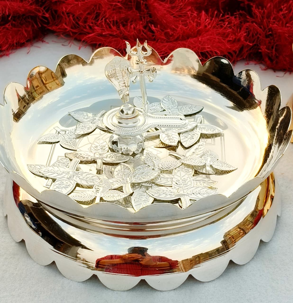 German Silver Shree Yantra Engraved Abhishekam Lotus Urli Taman stand  – Sacred Pooja & Festive Décor, silver
