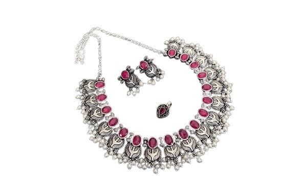indiancraftsbykanika oxidised stone necklace with pearl and matching earrings and nose pin for women, color : red