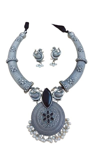 indiancraftsbykanika oxidized pearl work hasli black stone necklace jewelry set with matching duck earrings