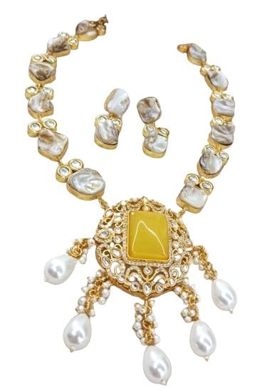 indiancraftsbykanika presents pear of mother stone yellow color necklace jewelery set with matching earrings
