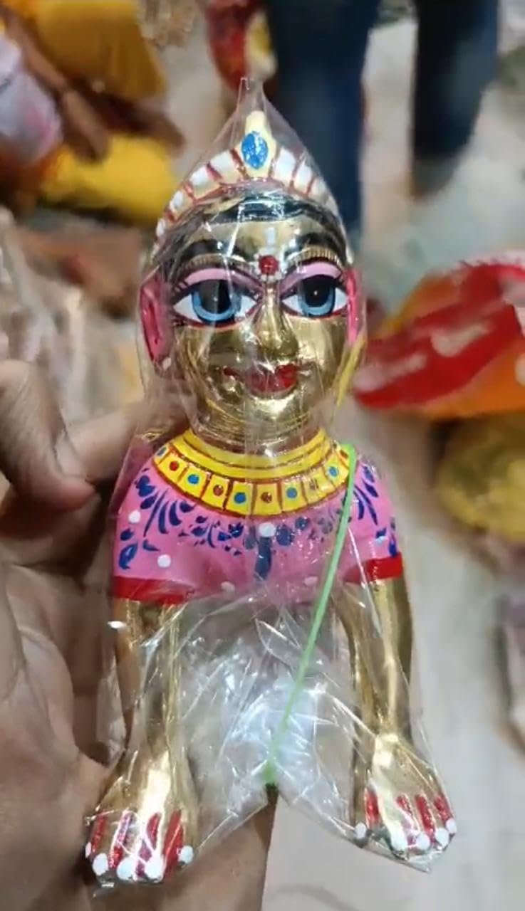 brass painted with acrylic color paint Radha rani statue idol for home, Golden