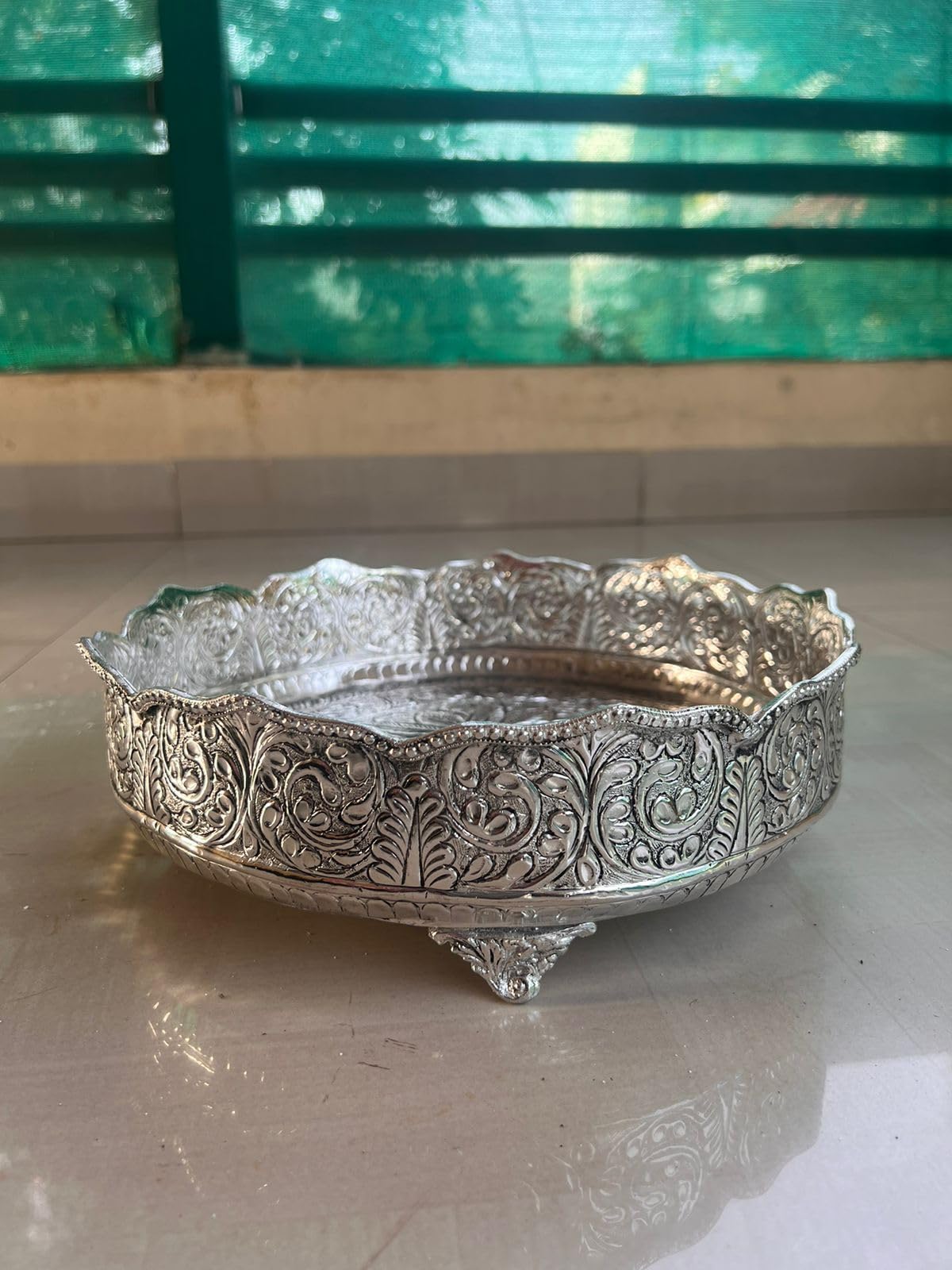 german silver Designer urli bowl for home décor/gift item/snacks/fruits