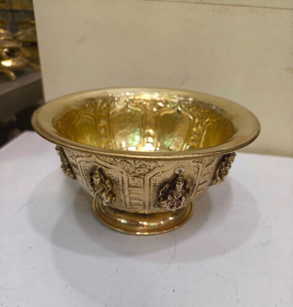 Handcrafted Ashta Lakshmi brass bowl for urli décor, floating flowers, candles, pooja rooms, Diwali decorations, home temples, and traditional festive centerpieces. 🪔✨🌸🏡