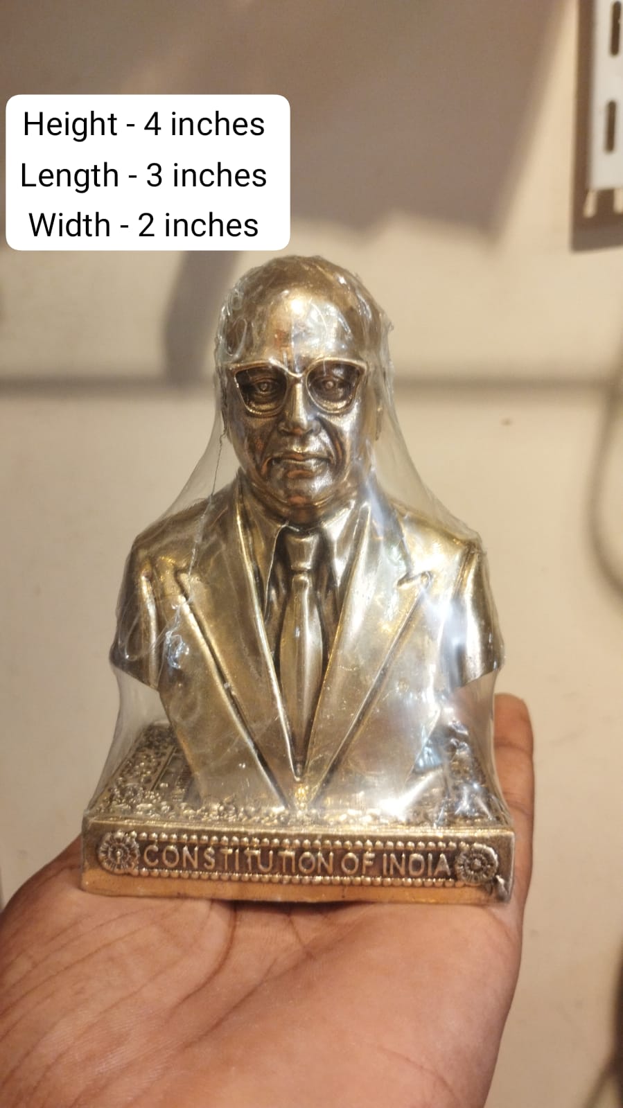 Handcrafted brass Dr. B. R. Ambedkar statue for home décor, office desks, study rooms, libraries, and inspirational spaces, symbolizing knowledge, equality, leadership, and social empowerment. 📚✨🏛️